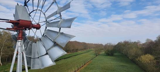 A windmill in a field

Door AI gegenereerde inhoud is mogelijk onjuist.